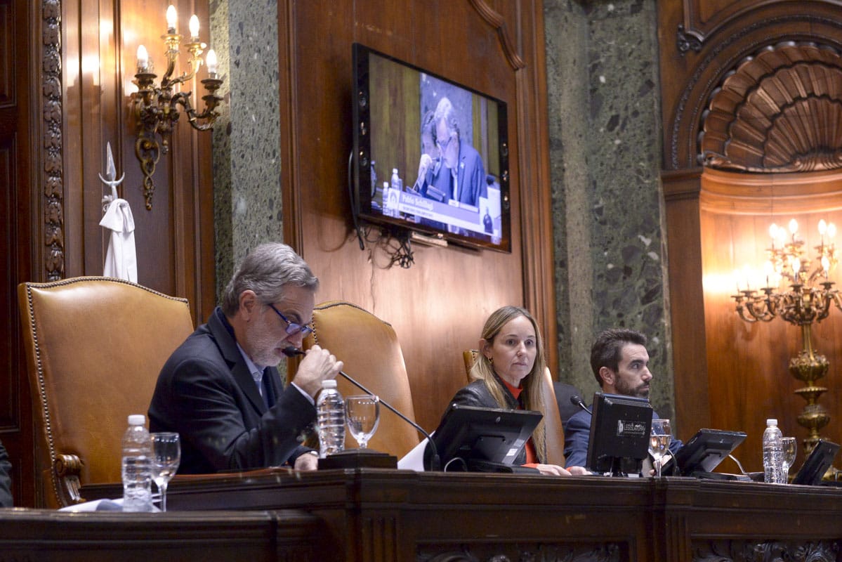 Con el apoyo de LLA, el oficialismo porteño aprobó la emisión de títulos de deuda pública