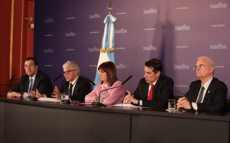 El Gobierno envió al Congreso el proyecto de juicio en ausencia