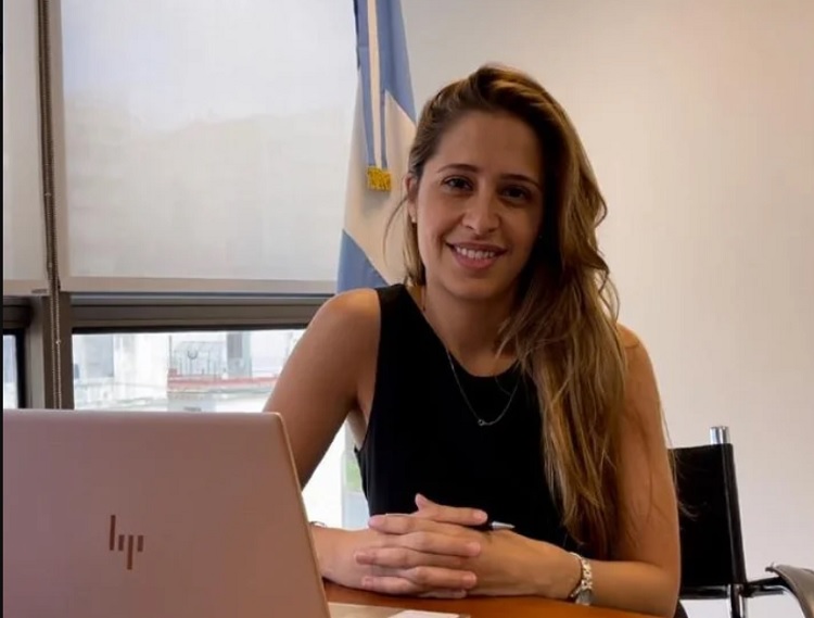 Siguen las bajas en el Gobierno: despidieron a la directora de Logística