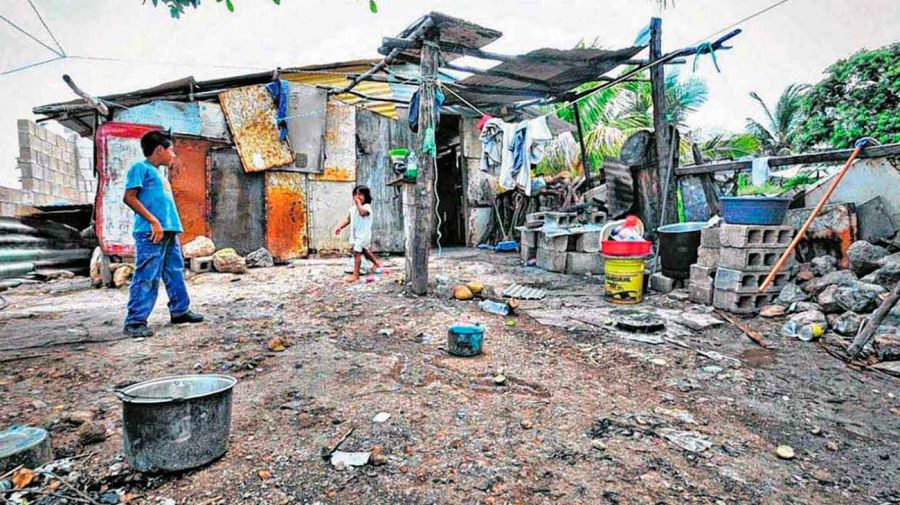 La dureza de la motosierra: la pobreza aumentó a 55% y la indigencia 20,3%