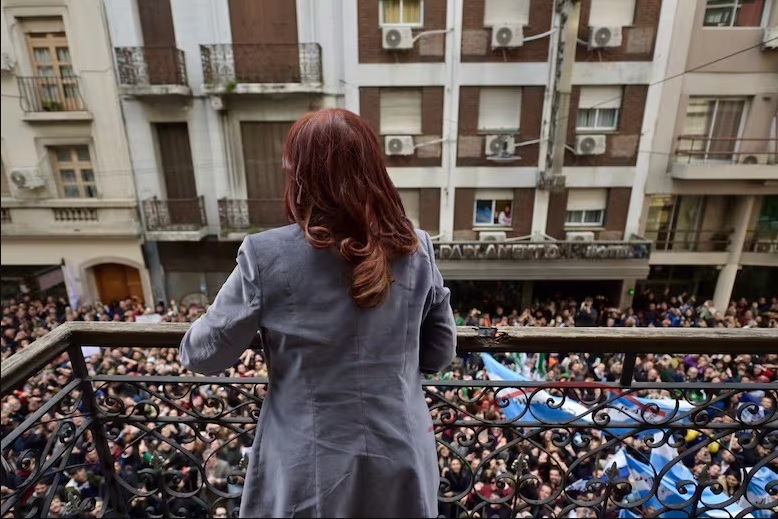 Tras su paso por Comodoro Py, Cristina marcó territorio en el PJ