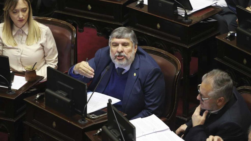 Senado: el kirchnerismo pidió una sesión especial para remover a Kueider