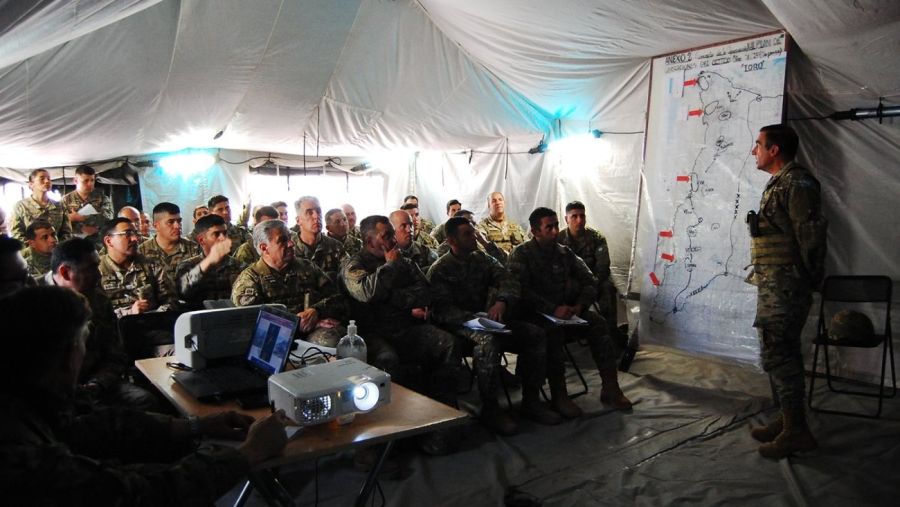 Polémica con el Ejército por ejercicios armados en la Cordillera con Chile
