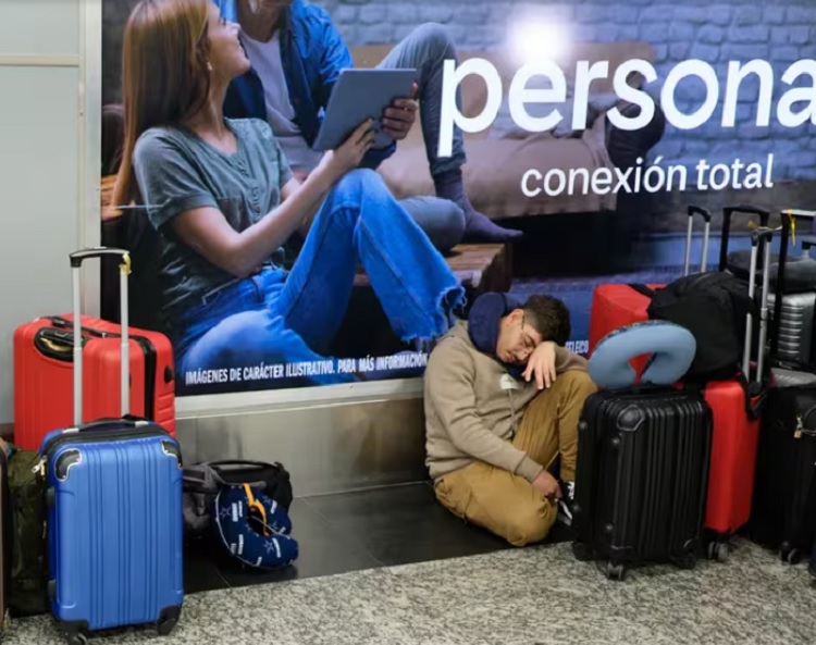 Los gremios aeronáuticos realizarán un nuevo paro el viernes