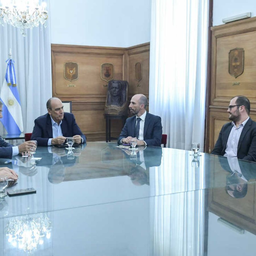 Aerolíneas: funcionarios se reunieron con representantes de Gol