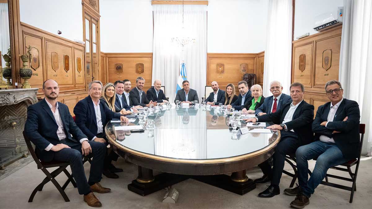 El Gobierno va por la eliminación de las jubilaciones de privilegio
