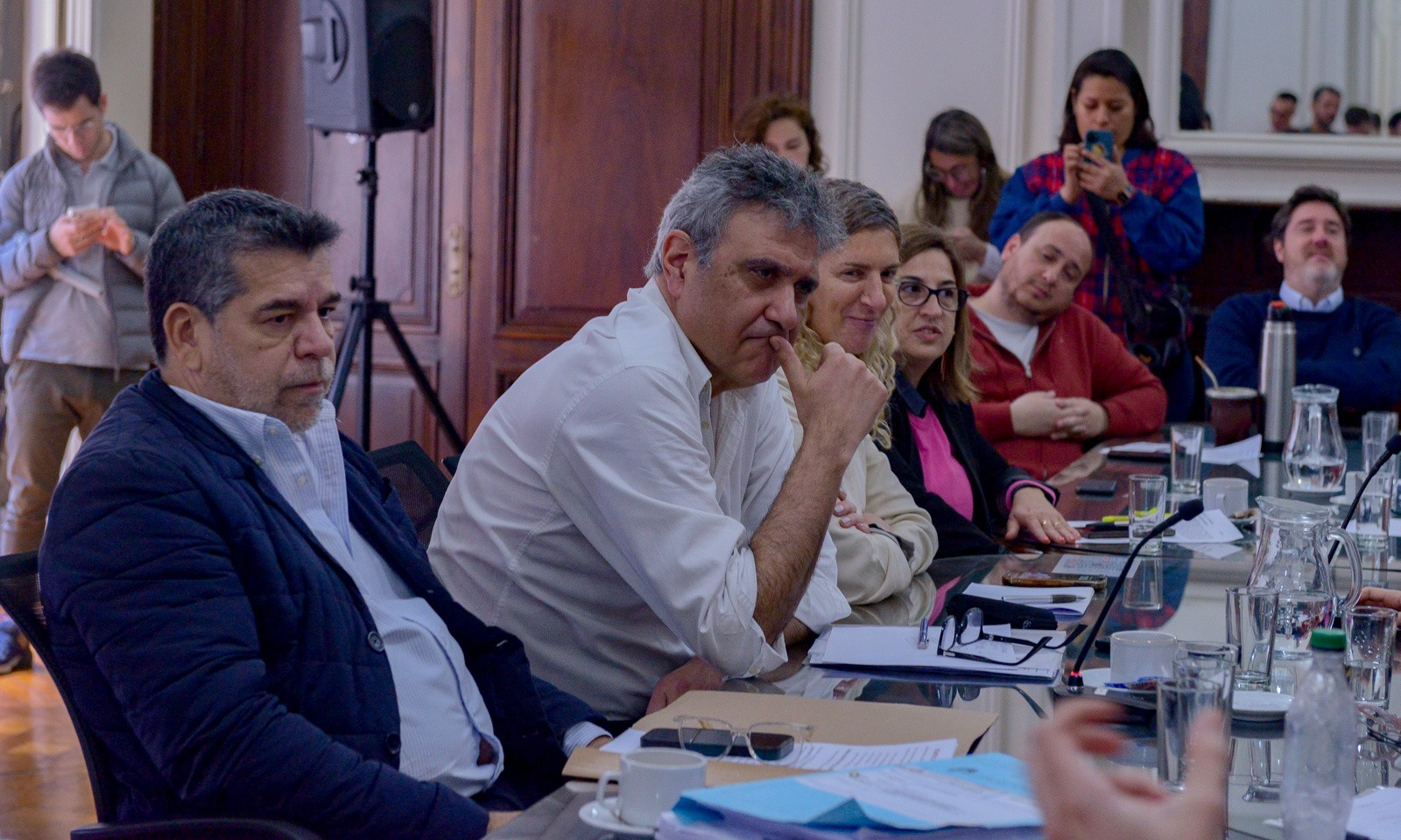 Reunión para avanzar en la aprobación de un proyecto relacionado con el CUR