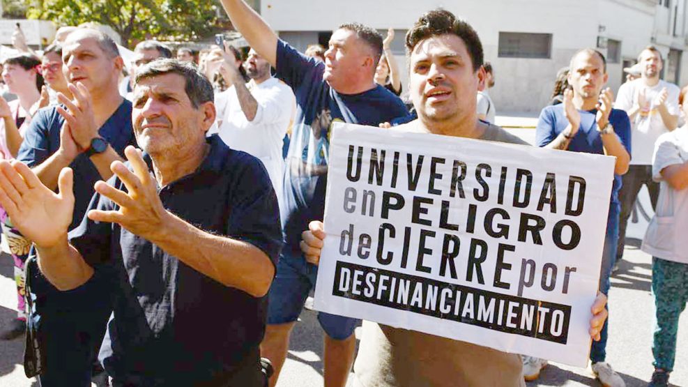 La UBA fue a la Justicia para que el gobierno no la audite: "Inconstitucional"