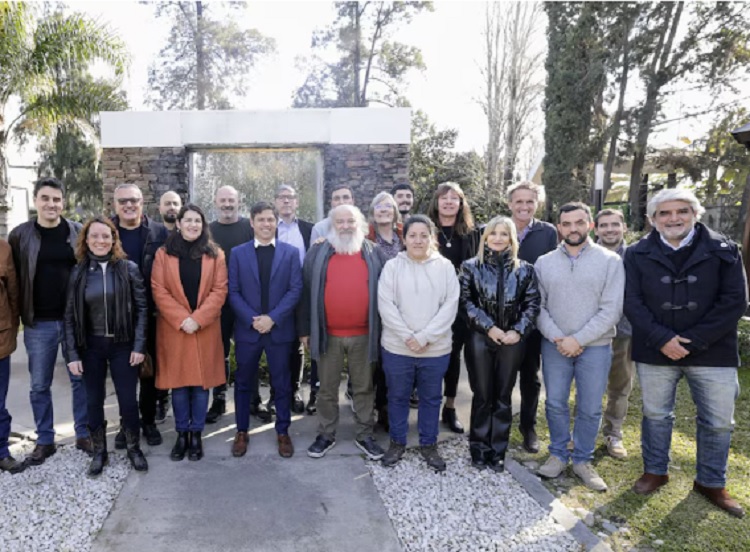 Interna del PJ: el Evita toma distancia de CFK y pide por la unidad