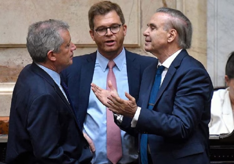 Encuentro Federal enfrenta a Milei con un proyecto propio de Presupuesto