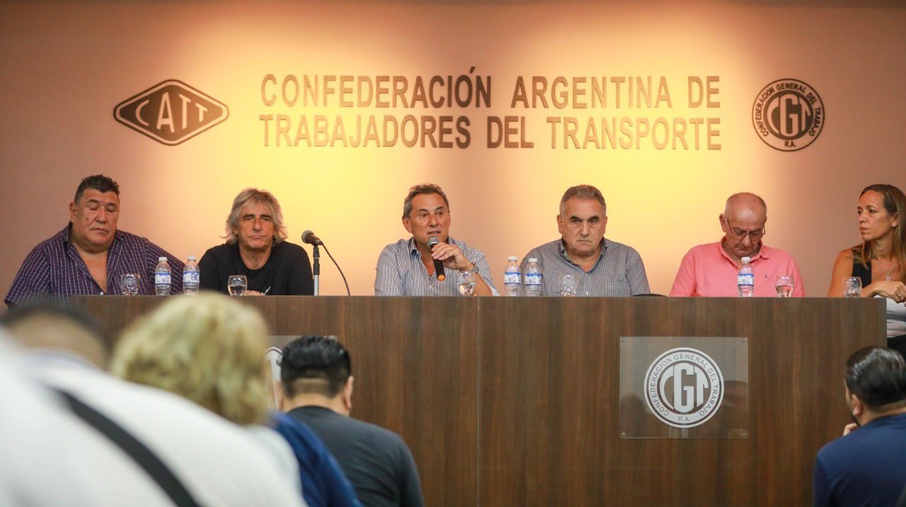 Sasia presentó su renuncia a la CATT con fuertes críticas a la CGT