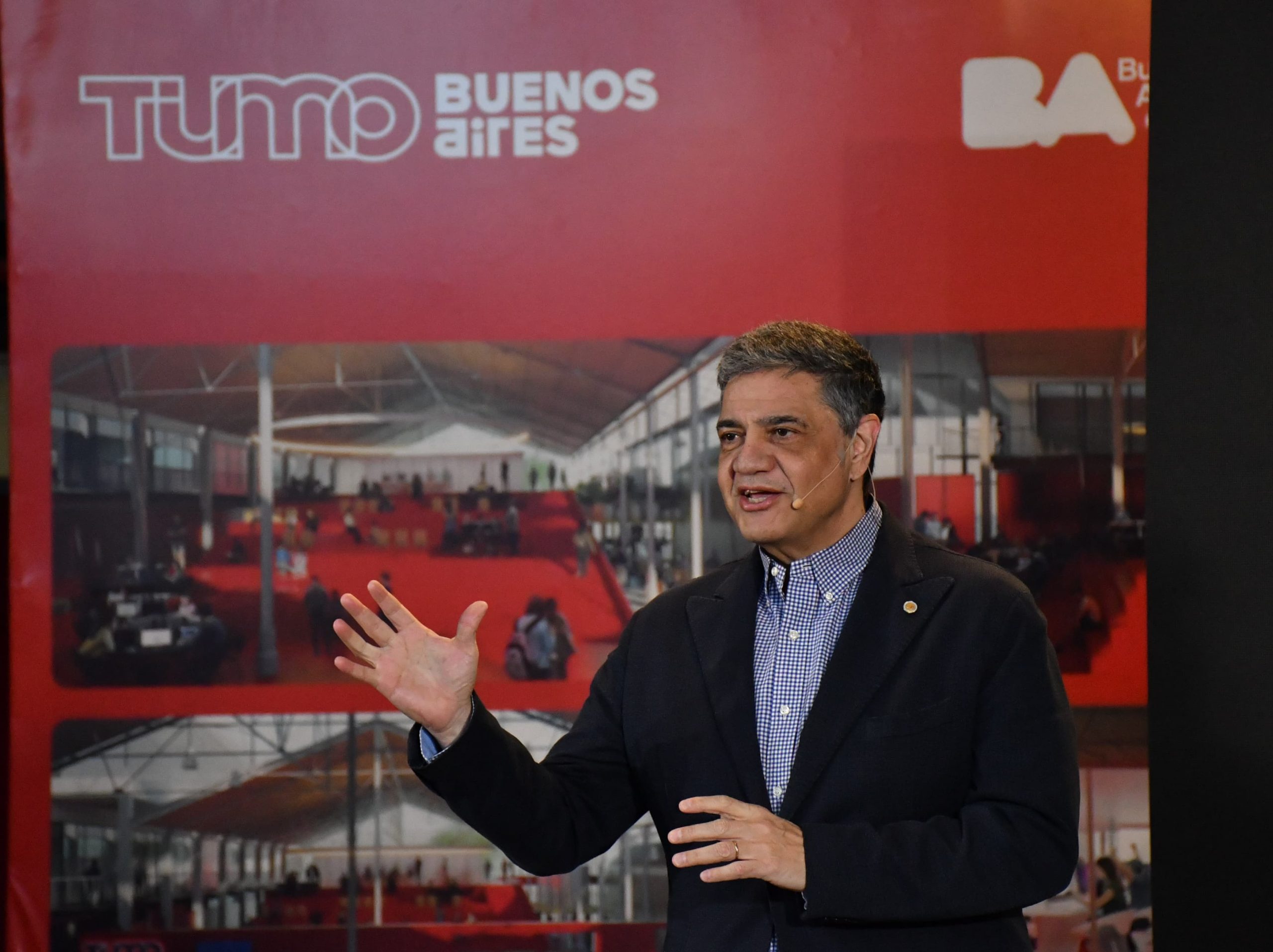 Macri presentó "un modelo de aprendizaje en tecnologías creativas"