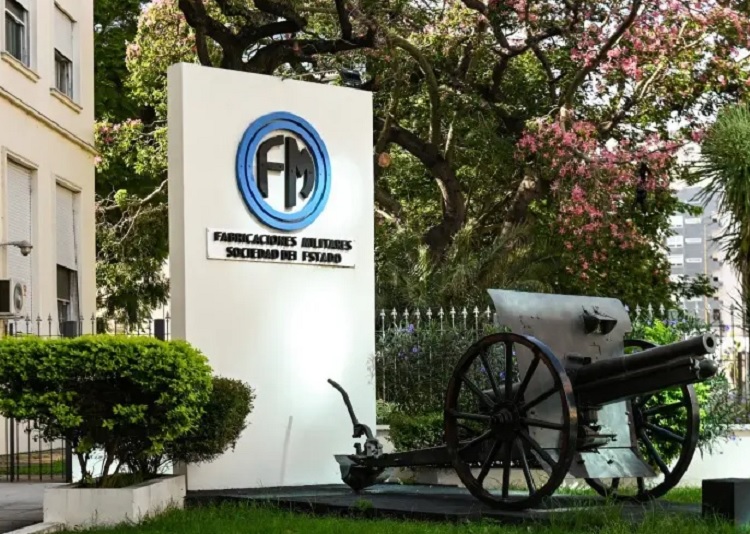 Polémica en Fabricaciones Militares: designaron como titular a un proveedor