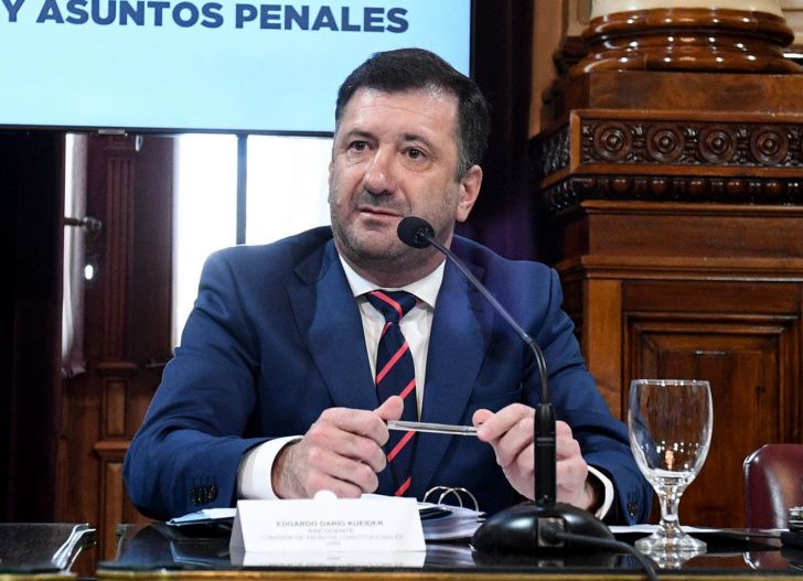 Caso Kueider: UP pidió sesión en el Senado, mientras CFK presiona a Milei