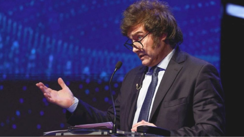 Milei impulsa una reforma migratoria para limitar residencias a extranjeros