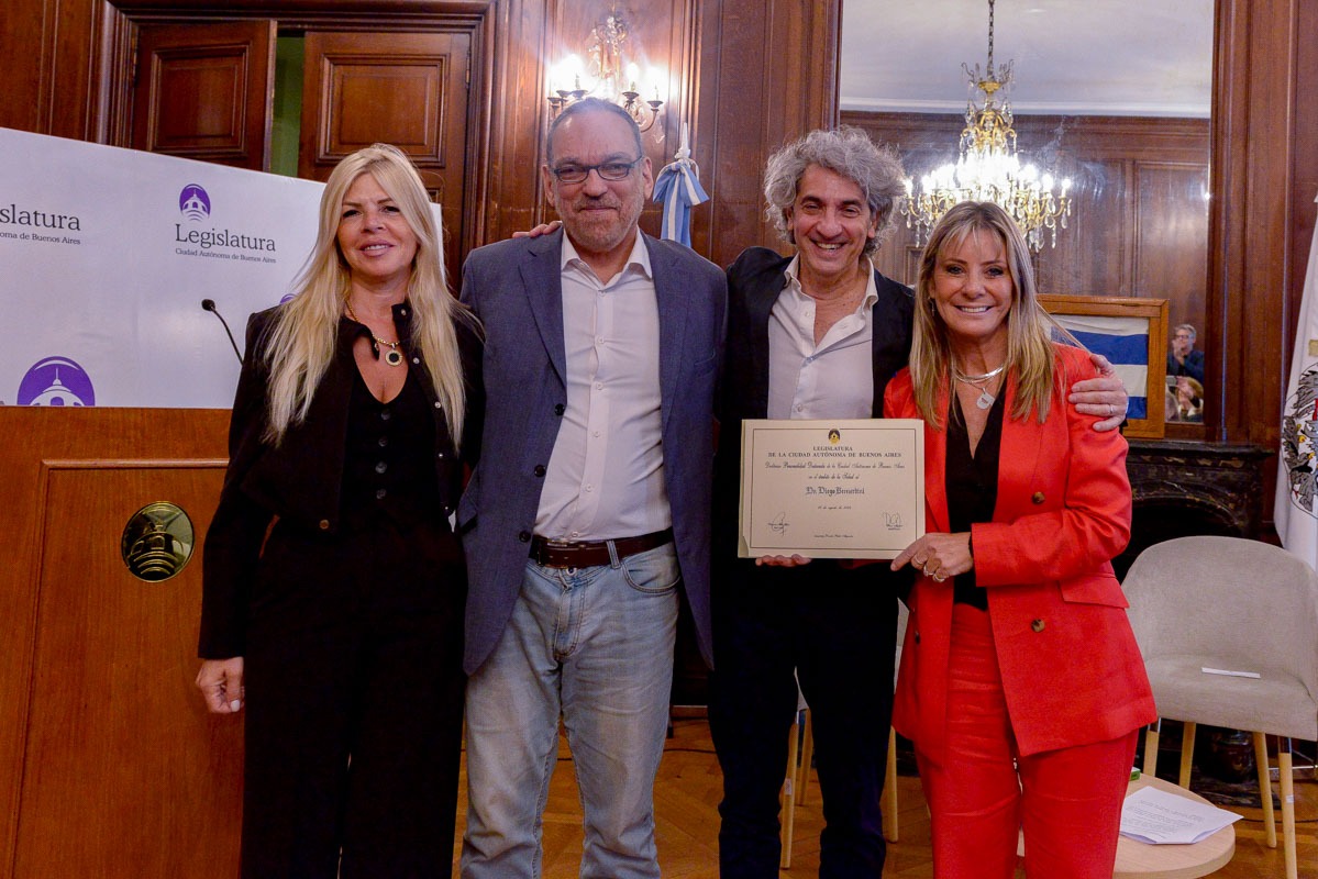 La Legislatura porteña distinguió al doctor Diego Bernardini