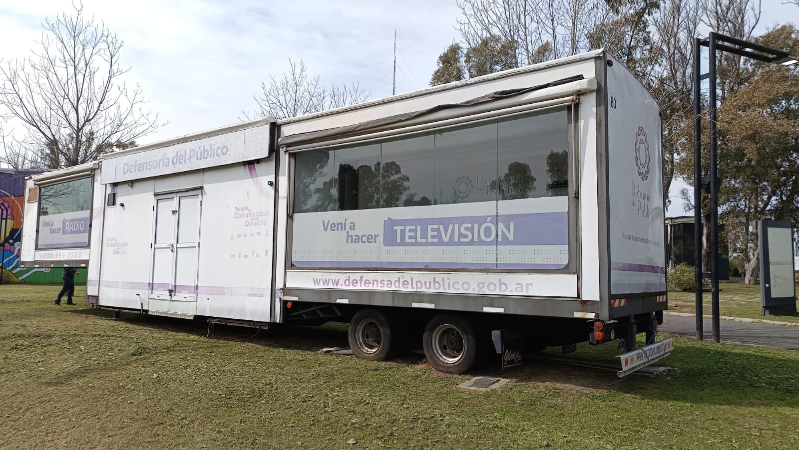 El gobierno echó 100 empleados de un organismo que monitoreaba a periodistas