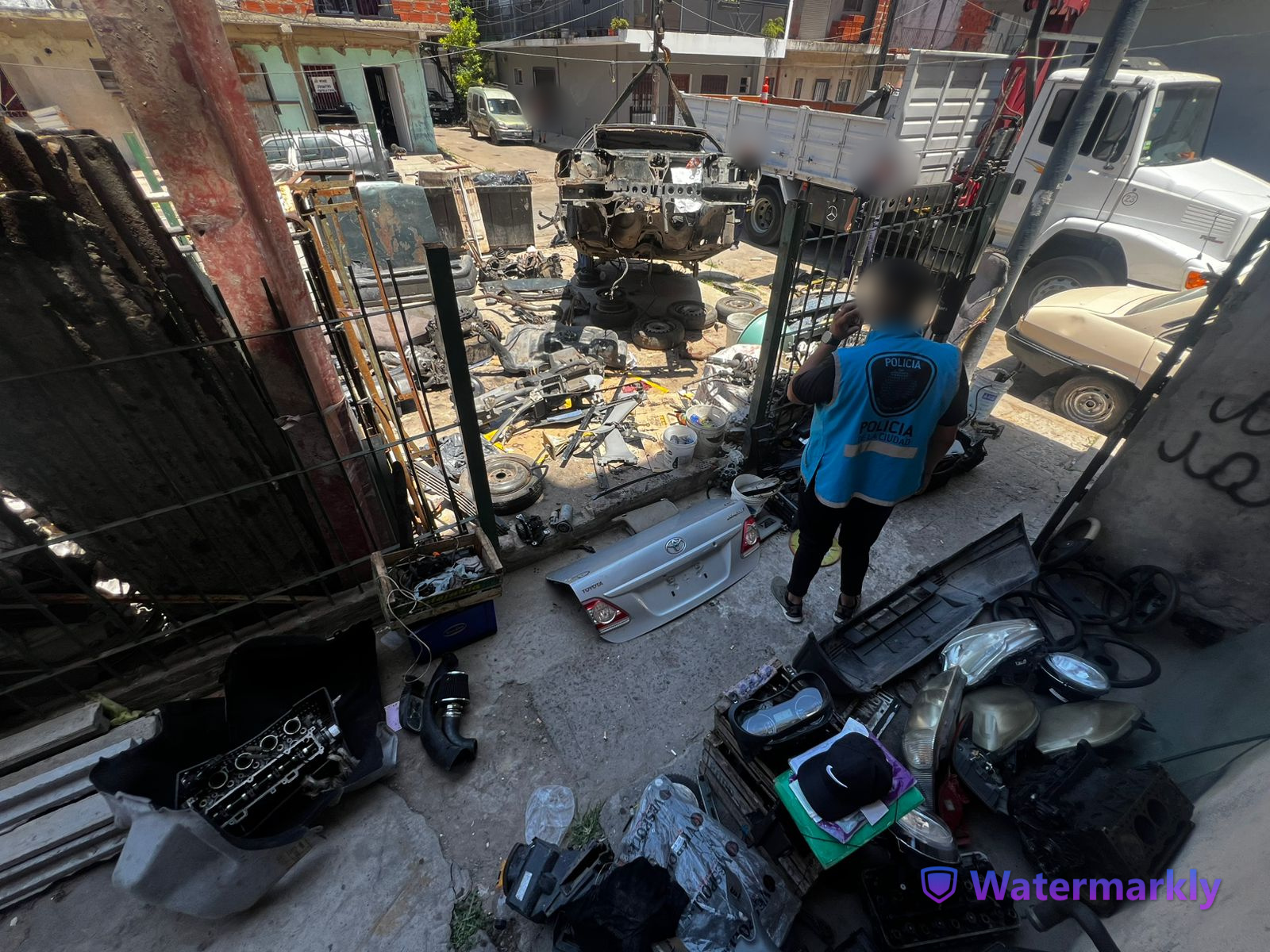 Secuestran gran cantidad de autopartes ilegales que eran vendidas en Marketplace