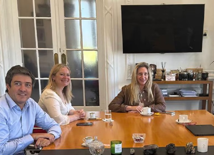 La vicegobernadora mendocina del Pro contra Macri: "No entiende su rol"