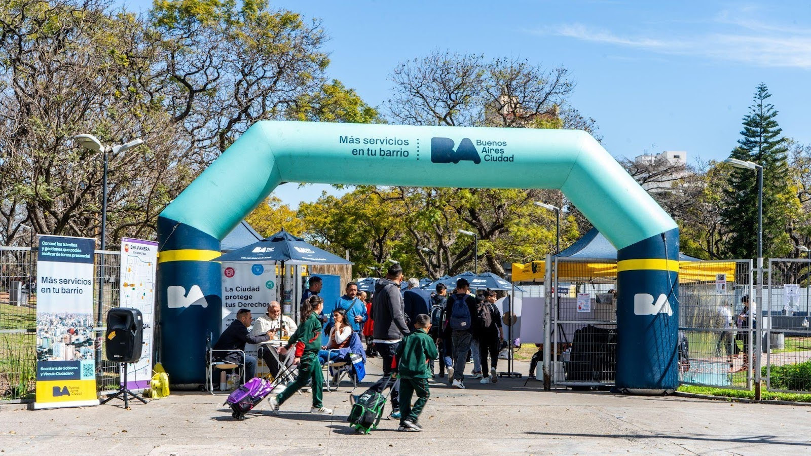 Vuelve Más Servicios en tu barrio para acercar los trámites a los vecinos