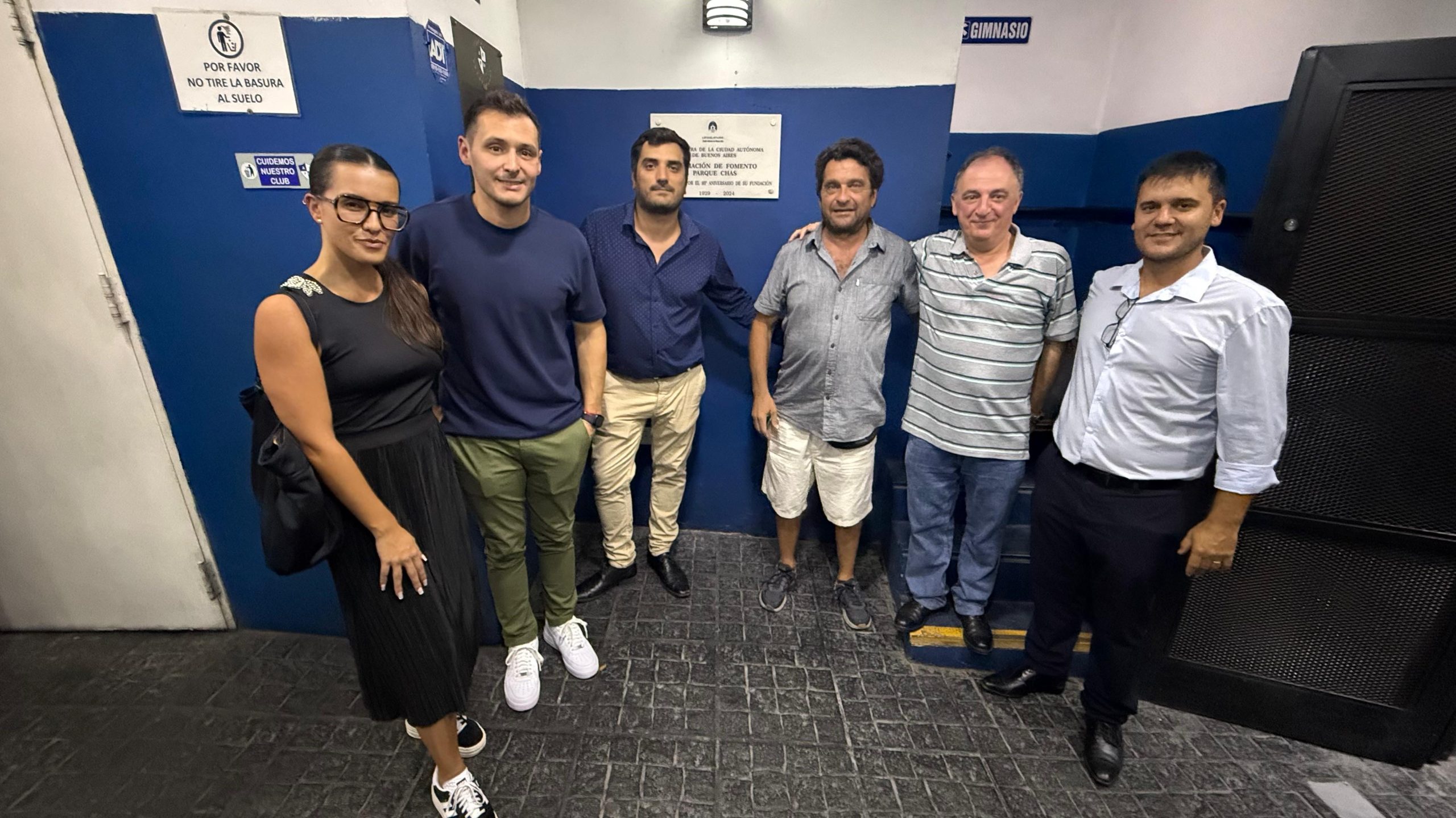 Loupias colocó una placa por 95° aniversario del Club Parque Chas