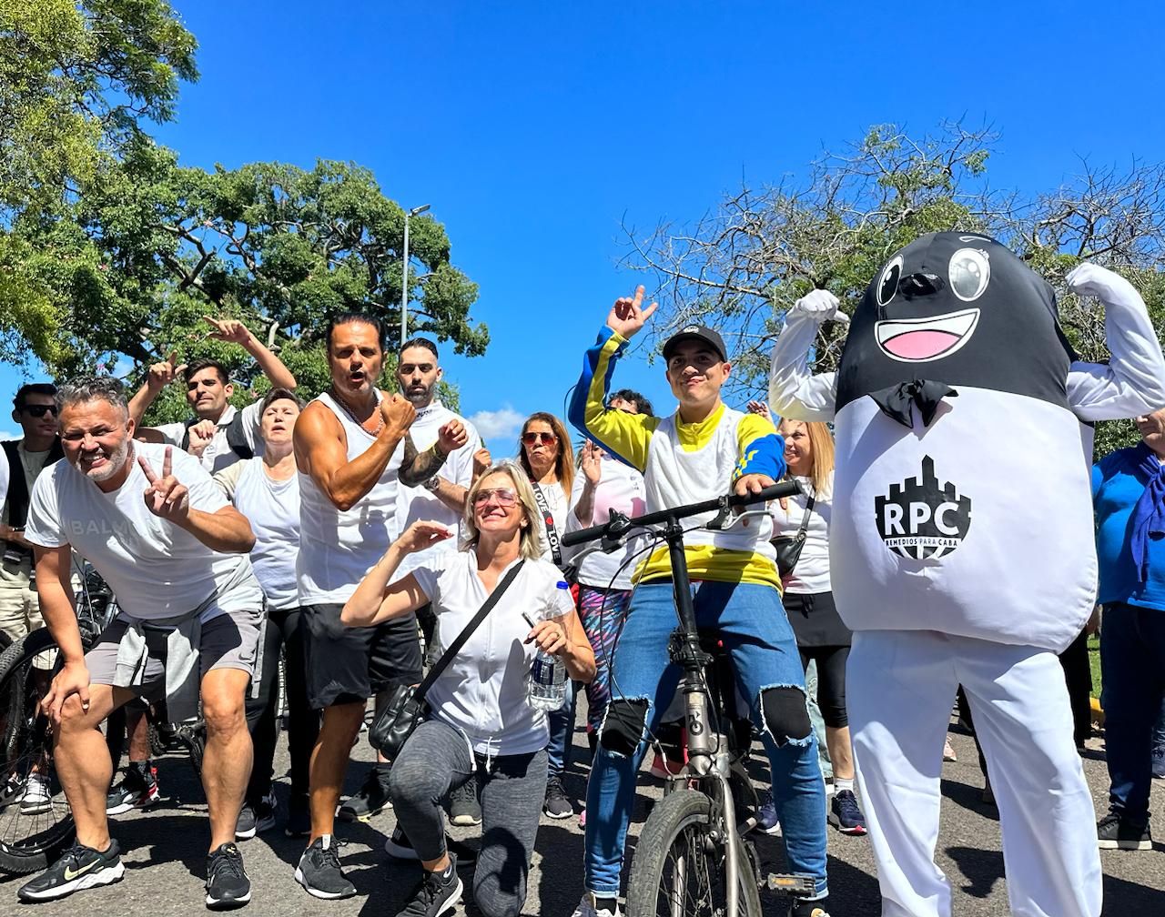 Peretta salió a la calle a cantar sus propuestas y remedios para la Ciudad