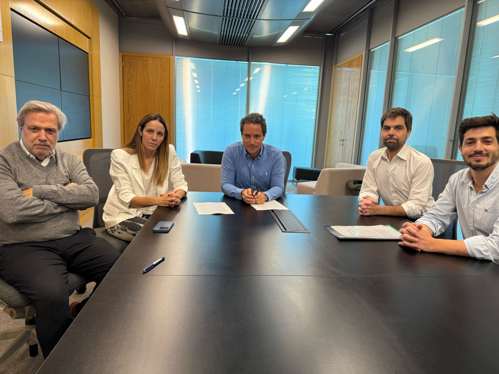 IA: habrá controles para los que ofrezcan clonación de voz y rostro