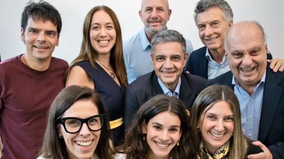 Mauricio Macri y los candidatos del Pro recorrieron los barrios