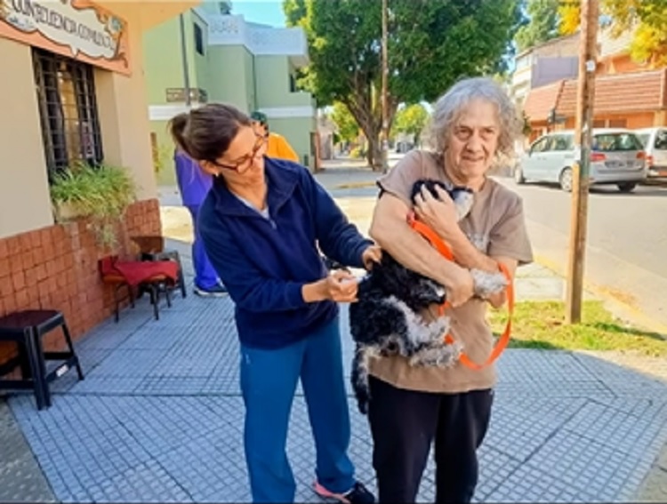 Espiño encabezó una jornada de salud pública y bienestar animal
