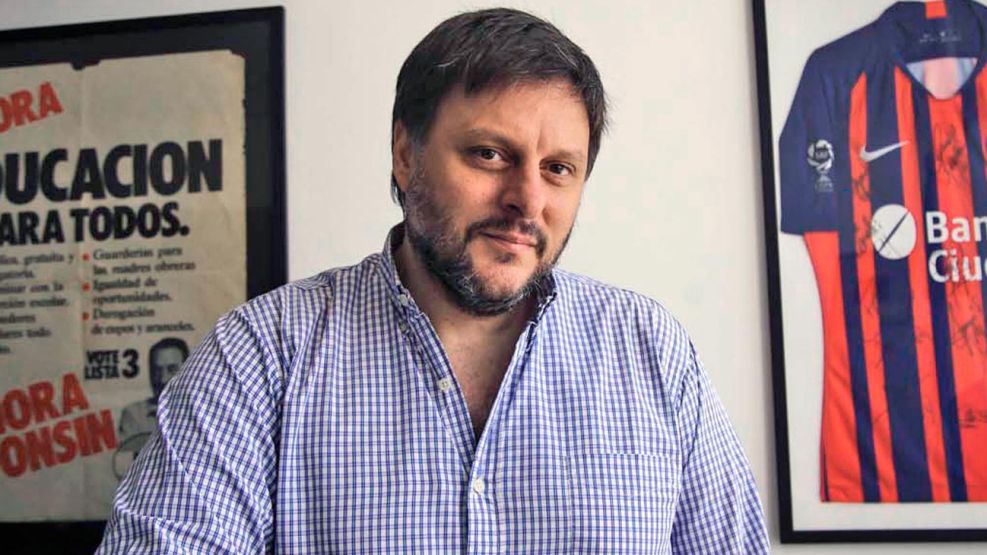 Santoro lanzó un formulario para sumarse a su campaña