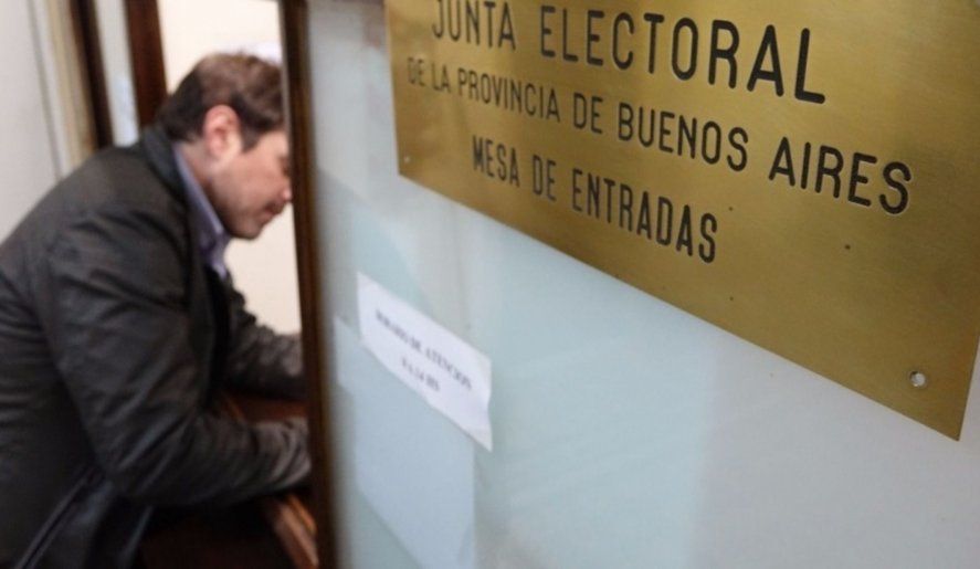 La Junta Electoral de PBA pide cambios: "10 días para 10 mil candidatos"