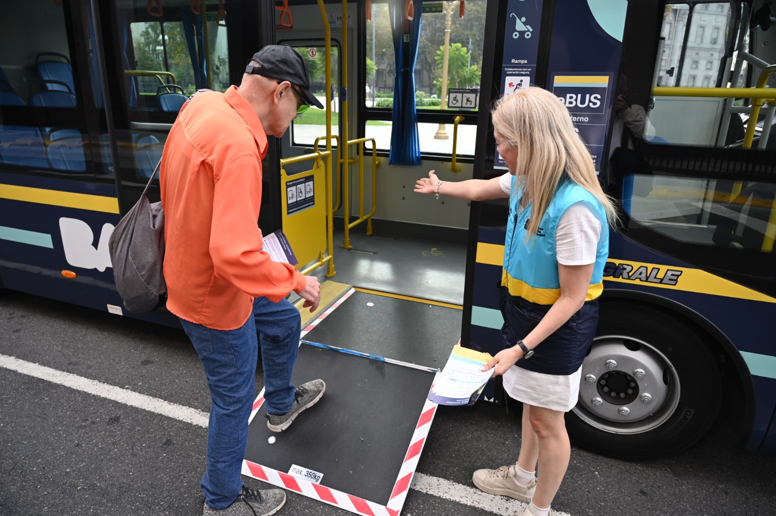 Empieza a funcionar la primera línea de buses eléctricos de CABA