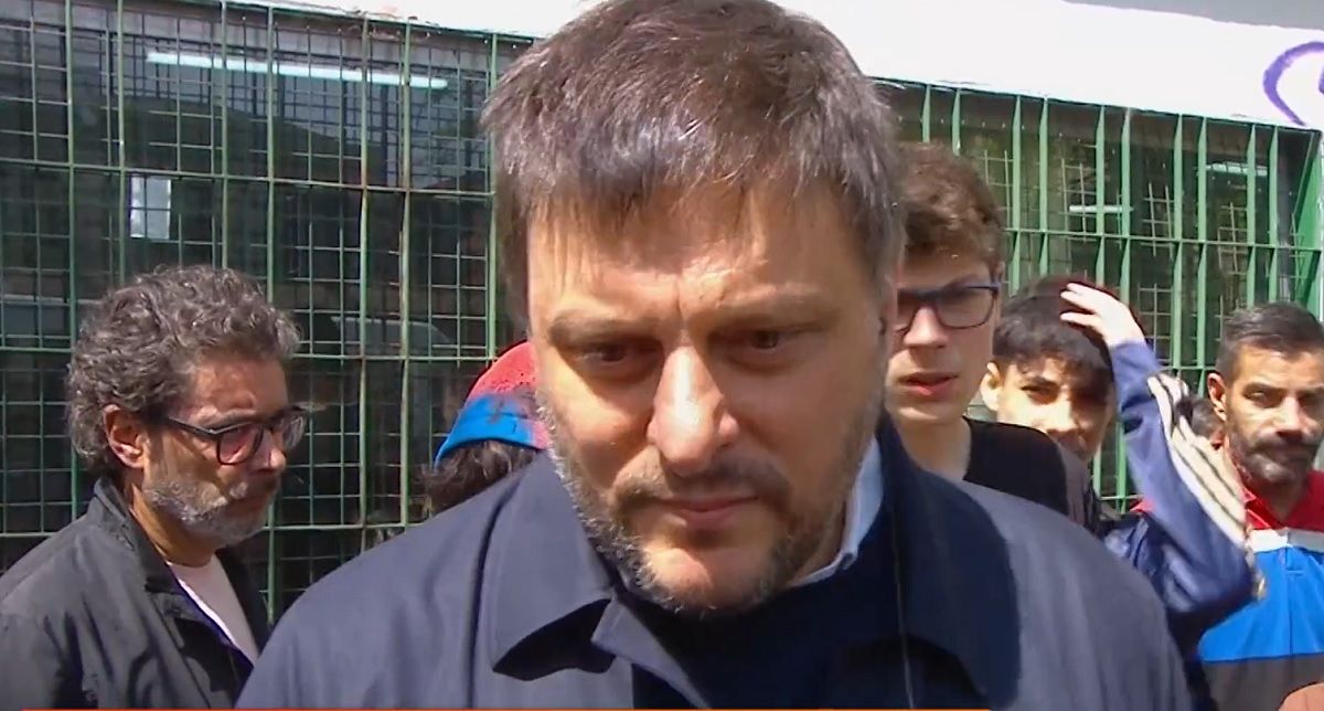 Santoro salió en apoyo de Macri: "Esto es grave"