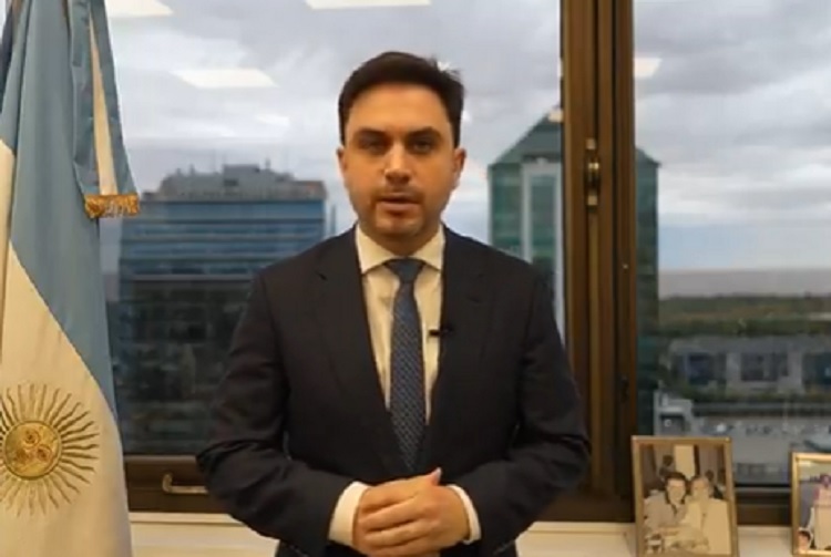 Marra agradeció el apoyo en las urnas y felicitó a Adorni 