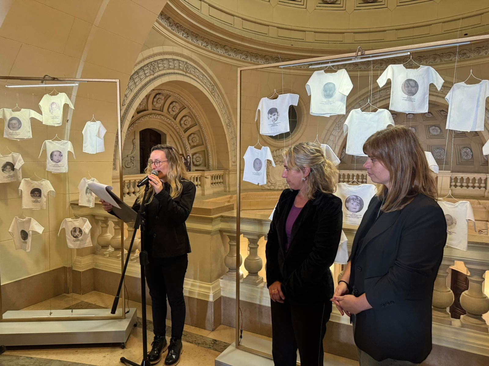 Legisladoras de la CC, junto a la artista Rai inauguraron muestra