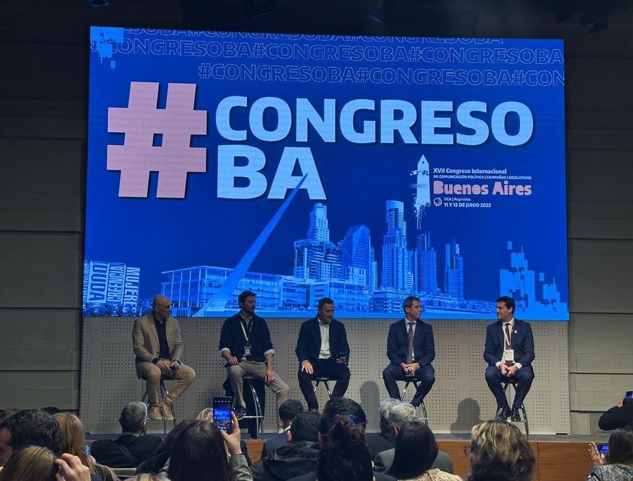 Espert insultó a Florencia Kirchner y fue retirado de la UCA