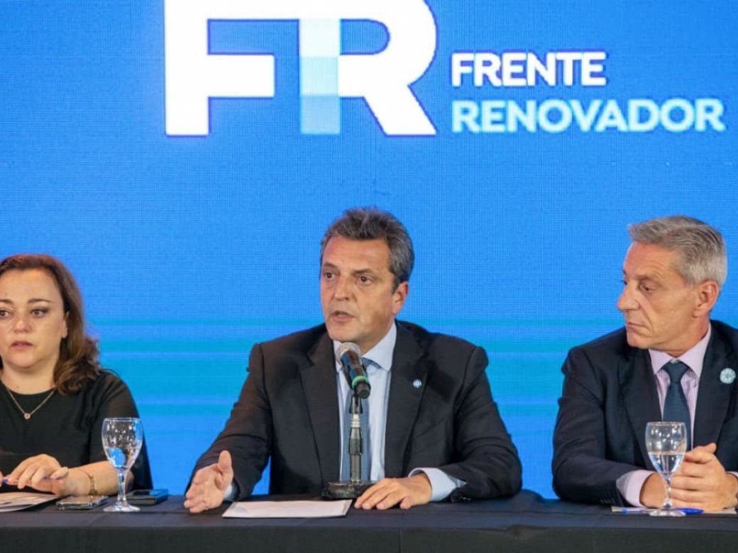 “No hay margen para mezquinos”: Massa pide amplitud para unir al peronismo