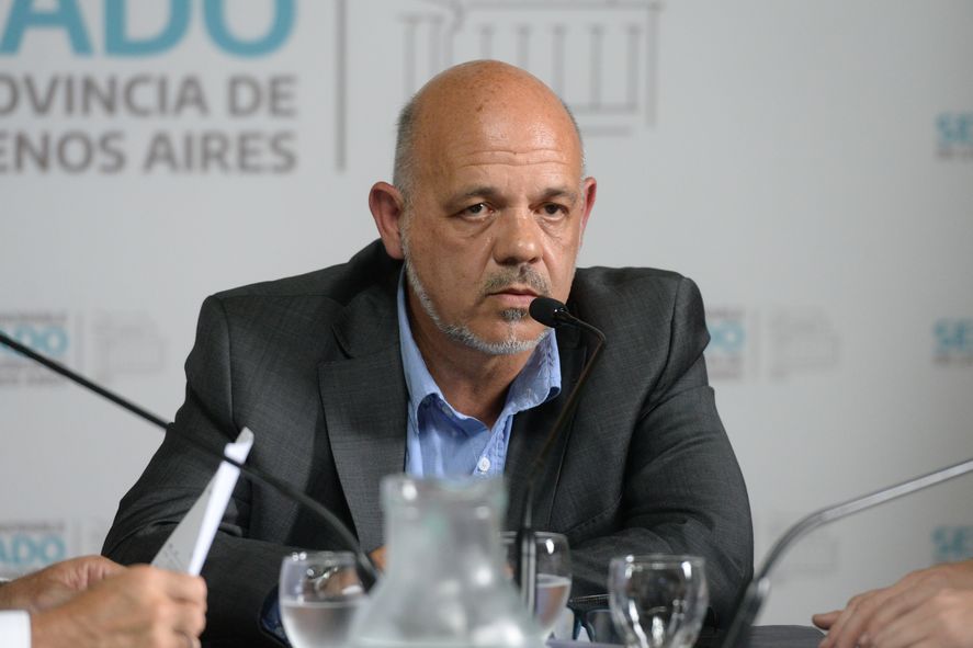 Reelecciones indefinidas en PBA: los libertarios denuncian irregularidades