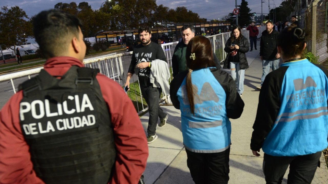 Control a deudores alimentarios: GCBA extiende operativos a recitales masivos