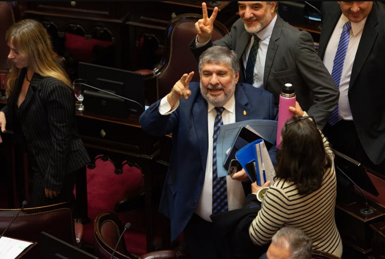 Jubilaciones, moratoria y discapacidad: LLA juega al veto en la Cámara Alta