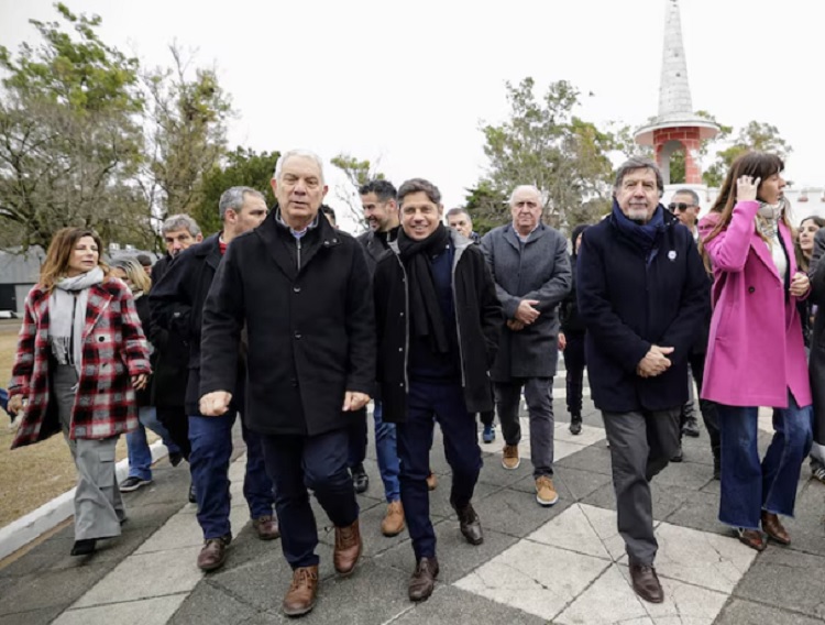 La interna peronista en La Plata se recalienta: define el gobernador Kicillof
