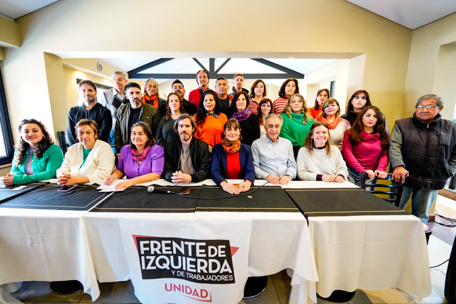 El FIT presentó sus candidatos para la PBA: juegan Del Caño y del Pla