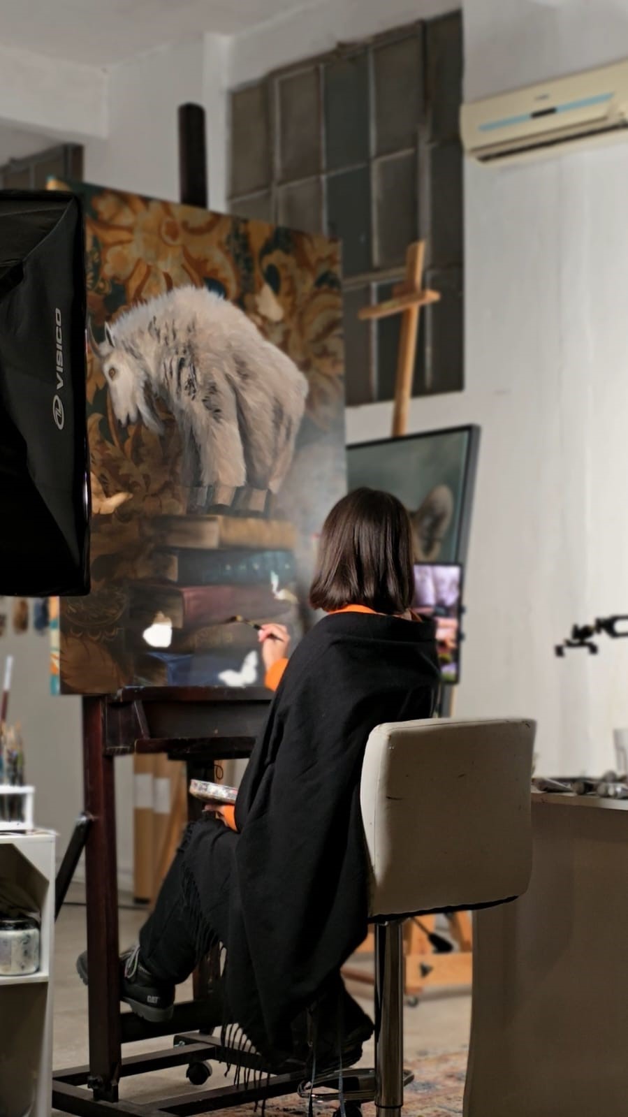 Nueva muestra: "Entre mundos"