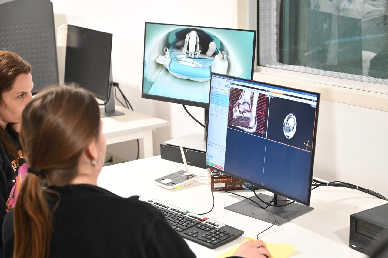 El Durand suma una nueva sala de diálisis y un resonador de última generación