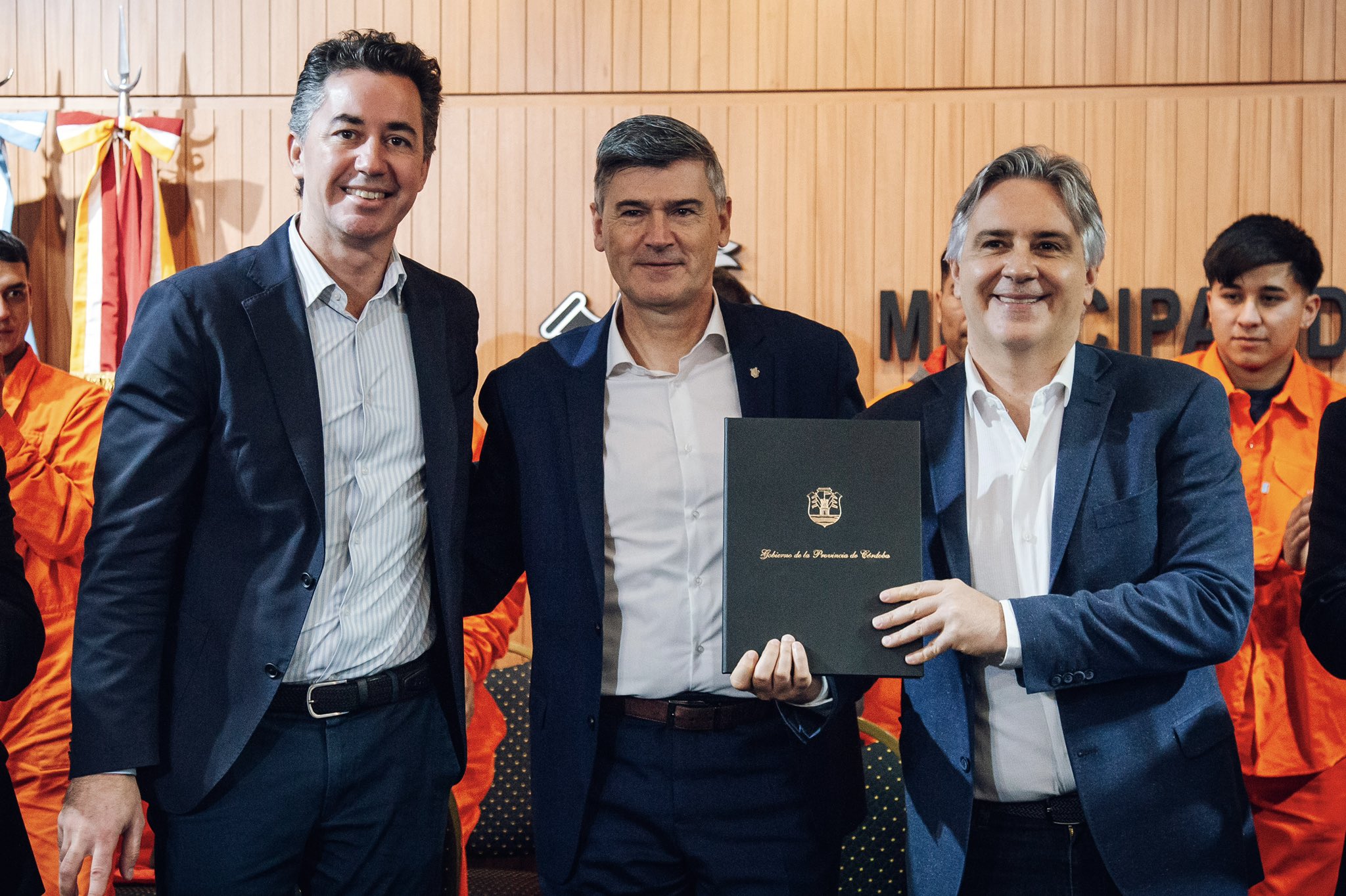 El "Grito Federal" toma cuerpo: 400 intendentes del interior desafían a Milei