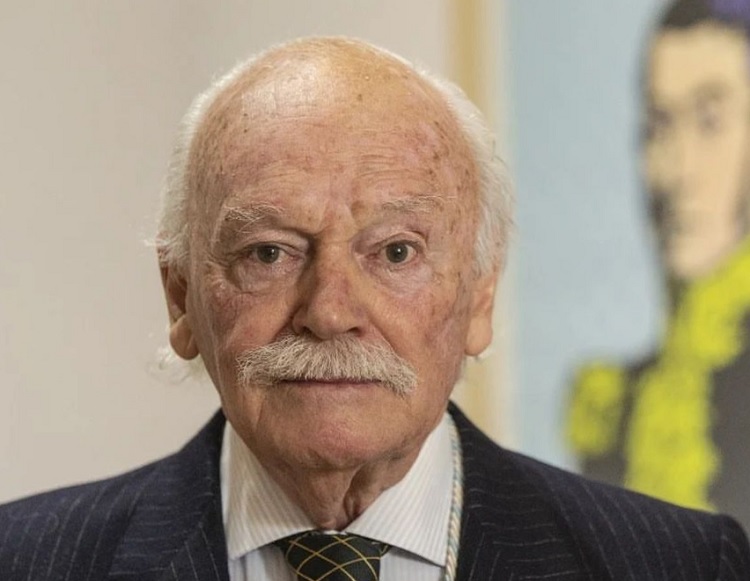 Despedido por WhatsApp: echaron al presidente del Instituto Sanmartiniano