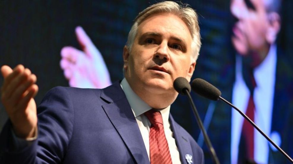 Llaryora: “Si hay paz social, es gracias a los intendentes y gobernadores”