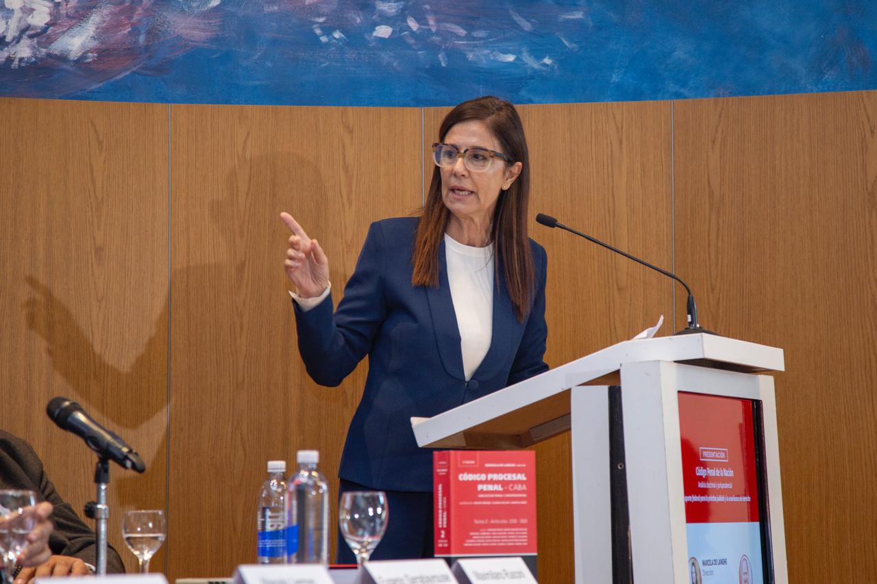 Presentaron obra colectiva sobre el Código Penal con mirada plural y federal