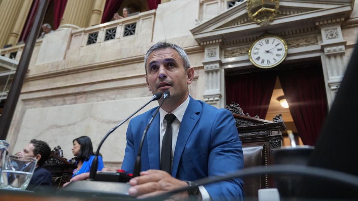 El oficialismo, con ayuda extra, ratificó el veto al aumento de las jubilaciones