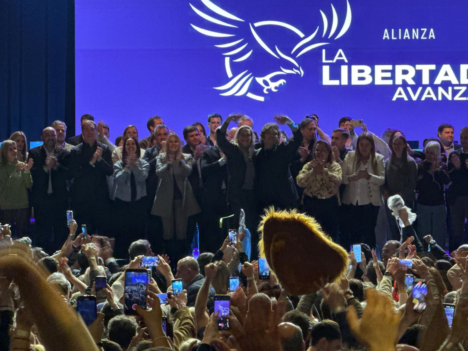 LLA relanza su campaña en PBA en medio de la crisis por corrupción